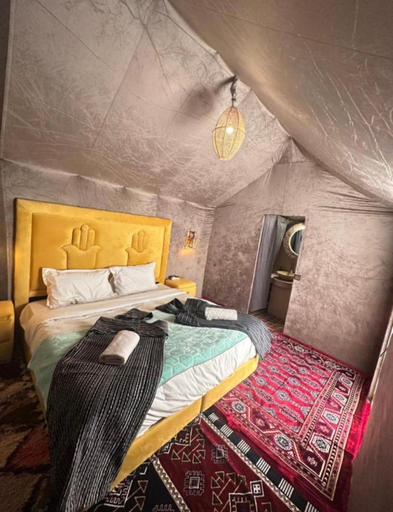 Готель Fantastic Luxury Camp Мерзуга Екстер'єр фото
